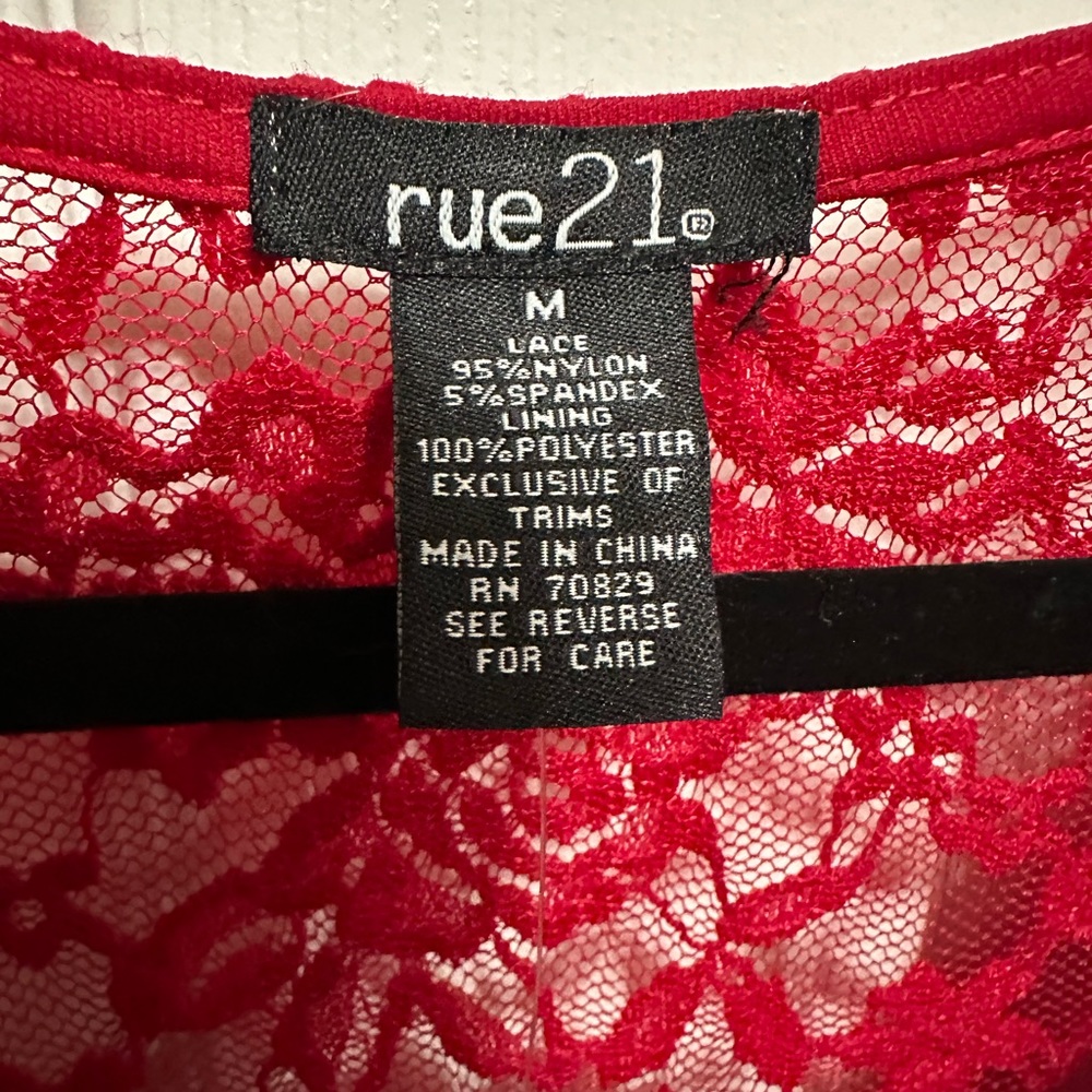 NWT All Over Lace Top - Picture 7 of 12